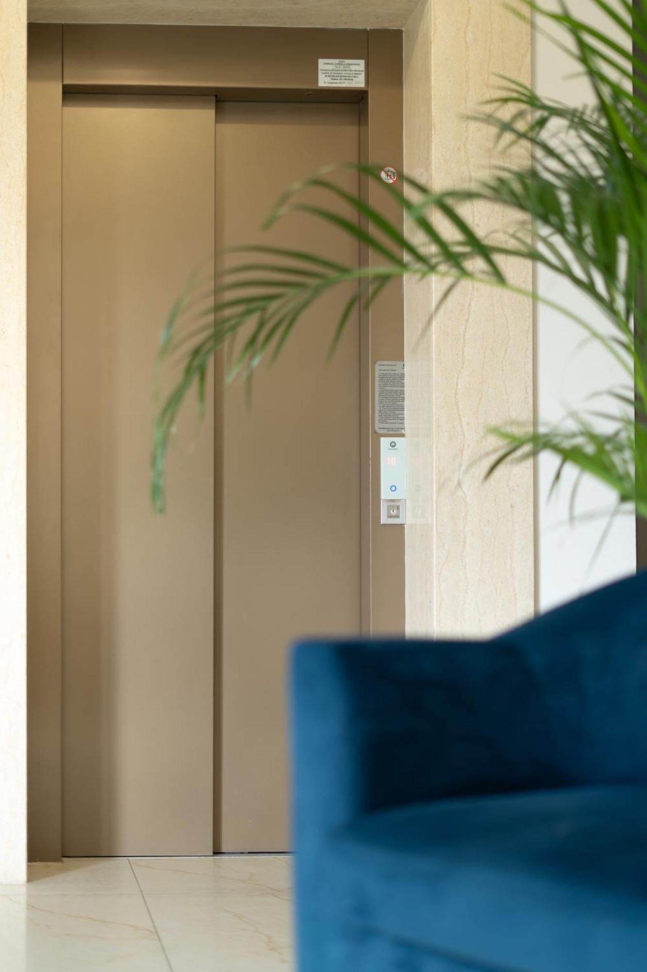 White Platan Apartment ยาช ภายนอก รูปภาพ