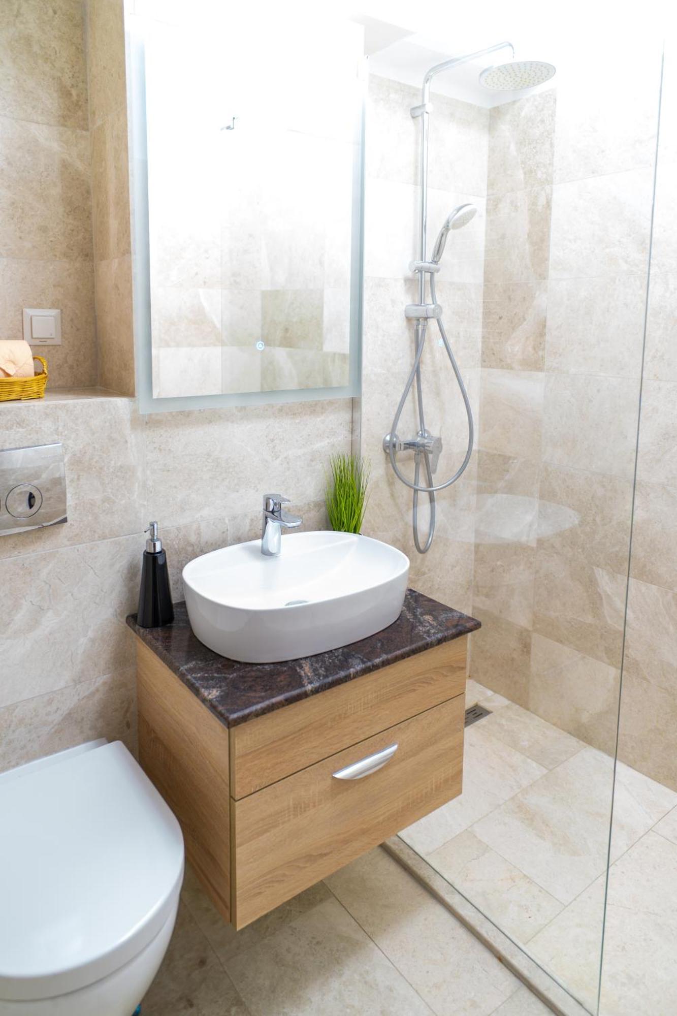 White Platan Apartment ยาช ภายนอก รูปภาพ